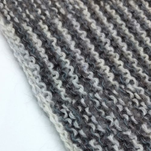 Only Lines Scarf knitting kit - Cloudy Day colour